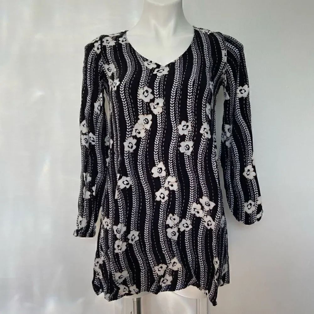 Express Floral Long sleeve tunic